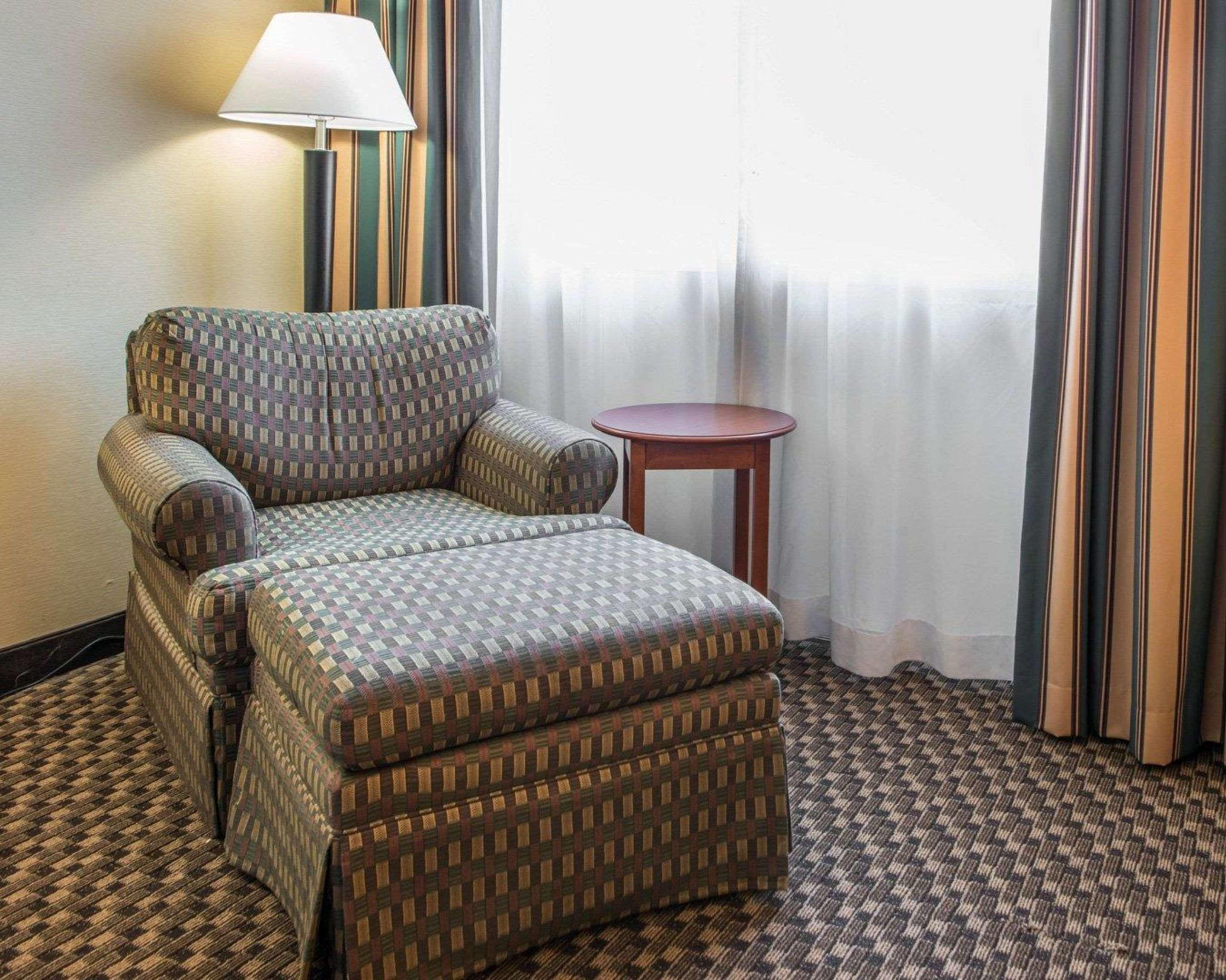 Mainstay Suites Verona Eksteriør bilde