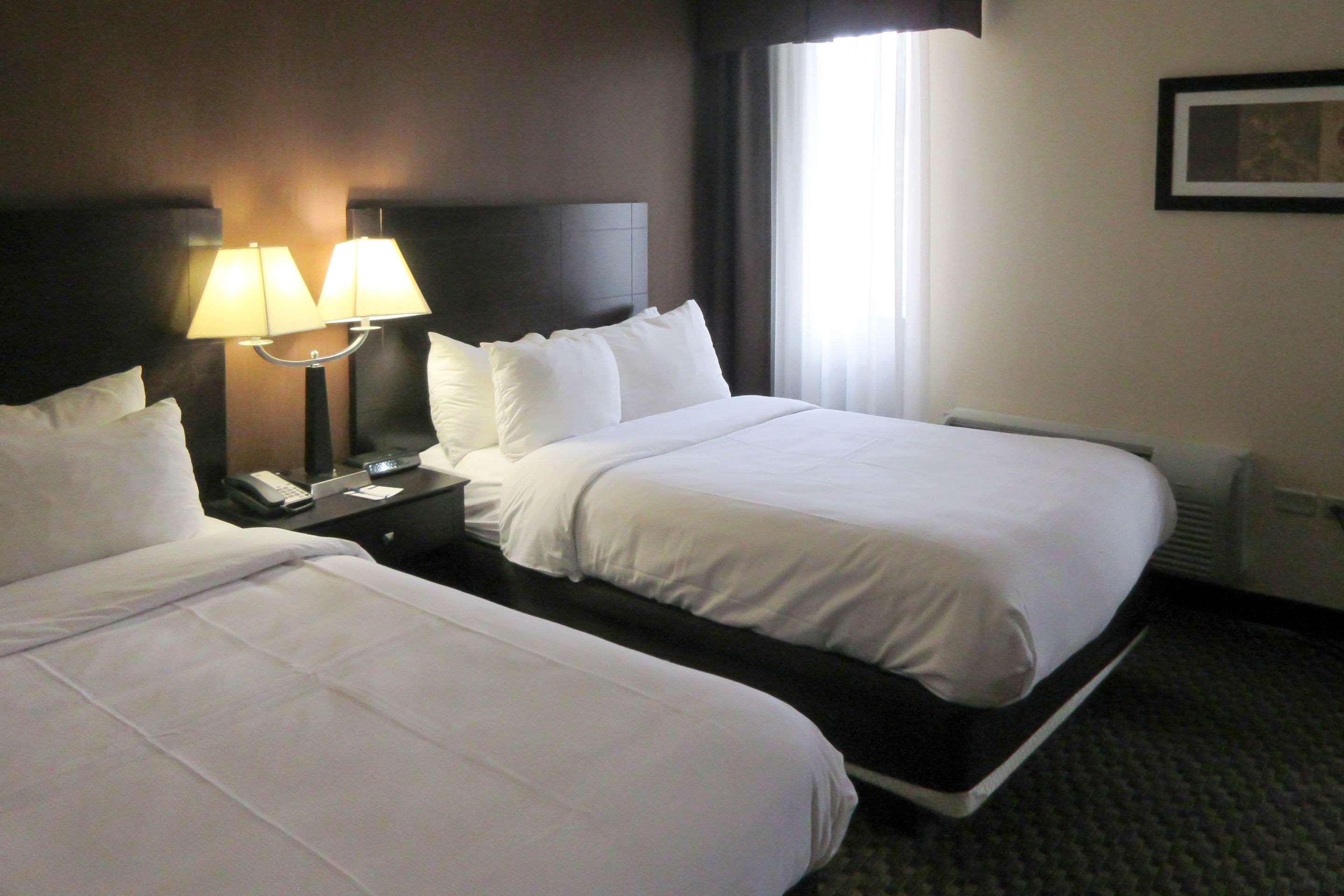 Mainstay Suites Verona Eksteriør bilde