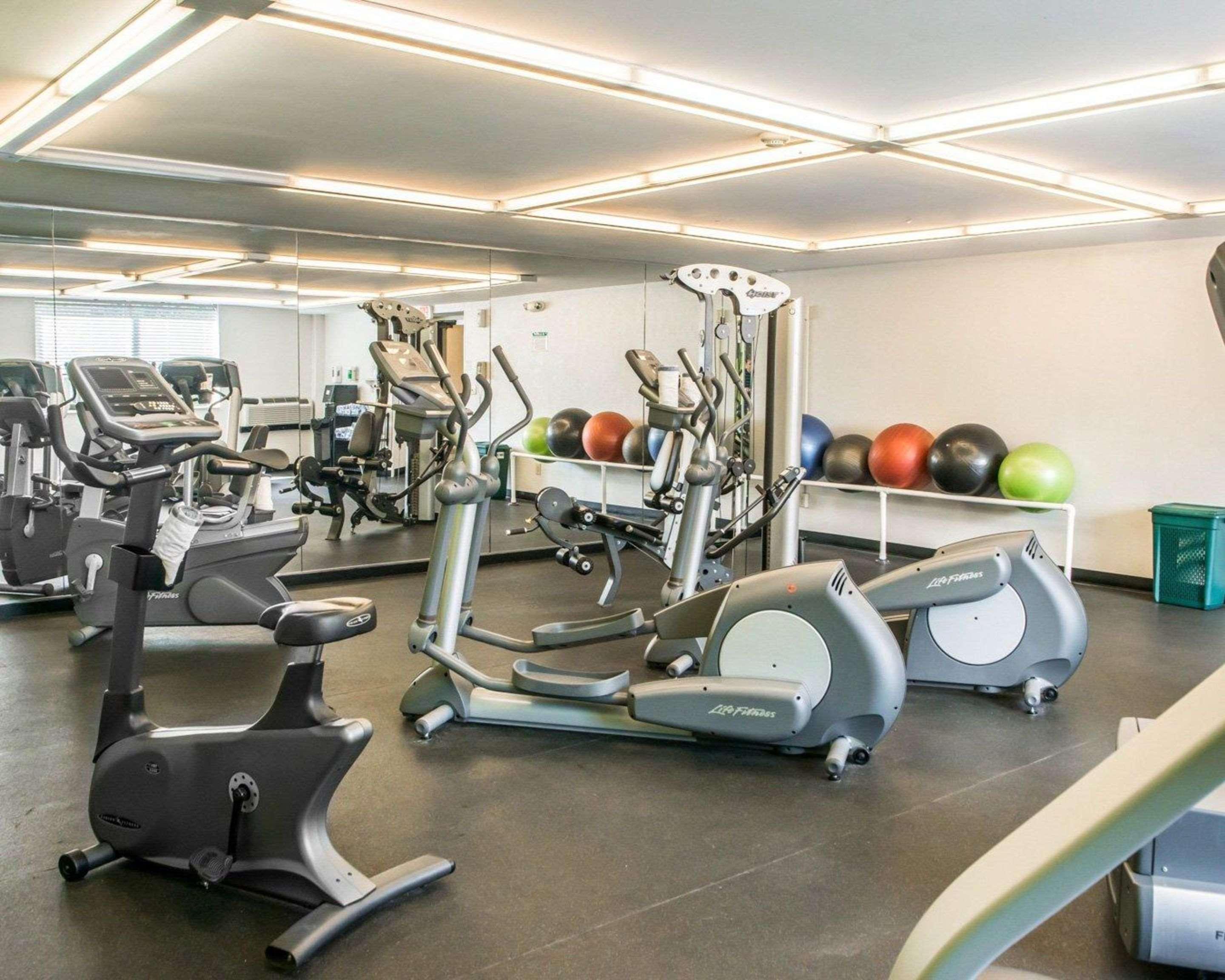 Mainstay Suites Verona Eksteriør bilde